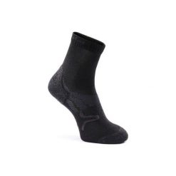 Skarpetki do chodzenia i do nordic walking WS 580 Warm czarne. Czarne skarpetki damskie NEWFEEL, bez wzorów, z elastanu. Za 19.99 zł.
