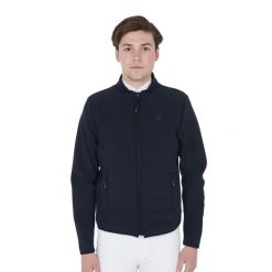 Męska kurtka z perforowanej tkaniny technicznej. Niebieskie kurtki męskie EQUESTRO, m, z aplikacjami, z elastanu, sportowe, bez kaptura. Za 300.90 zł.