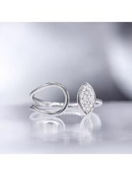 DIAMOND & CO Złoty pierścionek "Luna" z diamentami rozmiar: 54. Szare pierścionki damskie Diamond & Co, z diamentem, złote. Za 1,177.66 zł.