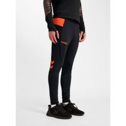 Spodnie dresowe Hummel Blaze Pro. Brązowe szorty męskie HUMMEL, bez wzorów, z dresówki, sportowe. W wyprzedaży za 188.00 zł.