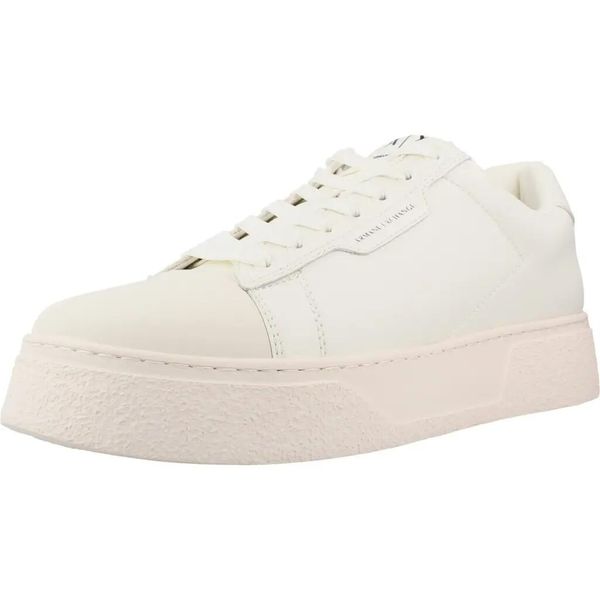 Buty ARMANI EXCHANGE XM001666 AF3130 Biały. Białe buty fitness męskie Armani Exchange, na fitness i siłownię. Za 667.99 zł.