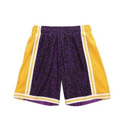 Spodenki do koszykówki Mitchell & Ness Men's NBA LA Lakers Wild Life Swingman. Fioletowe szorty damskie Mitchell & Ness, bez wzorów. Za 309.00 zł.