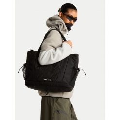 Torebka The North Face. Czarne torebki klasyczne damskie The North Face, bez wzorów, bez dodatków. Za 449.99 zł.