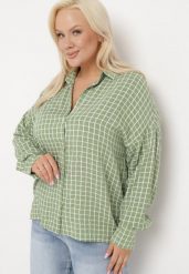 Zielona Bawełniana Koszula z Długim Rękawem i Trójkątnym Dekoltem Zapinana na Guziki Tesapaula. Zielone koszule damskie Born2be, plus size, bez wzorów, z bawełny, eleganckie, bez kołnierzyka, plus size, bez ramiączek. Za 89.99 zł.