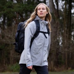 Damska kurtka turystyczna DLX Lossie. Szare kurtki damskie DLX, l, bez wzorów, z tkaniny, z kapturem. Za 620.15 zł.