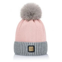 Czapka z pomponem JD ATTACK Bella. Czerwone czapki zimowe damskie JD ATTACK. Za 129.00 zł.