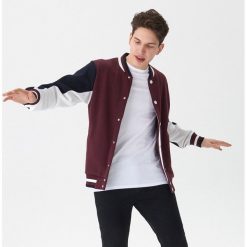 Bluza typu college - Bordowy. Czerwone bluzy bez kaptura damskie House, l. Za 79.99 zł.
