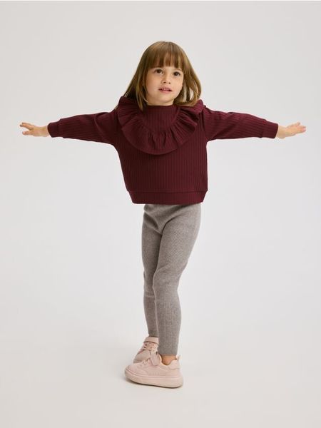 Koszulka z falbanką - bordowy. Czerwone koszulki dziewczęce Reserved, m, bez wzorów, z bawełny, bez ramiączek. Za 35.99 zł.