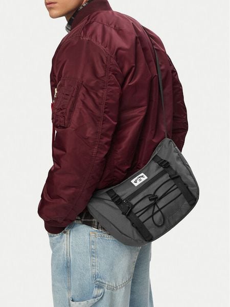 Billabong Torebka WBEOHP-BLB-M-004-10 Szary. Szare listonoszki damskie Billabong, bez wzorów, z materiału, bez dodatków. Za 59.99 zł.