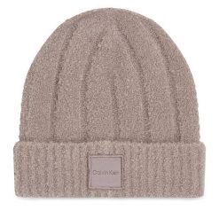 Czapka Calvin Klein. Brązowe czapki zimowe damskie CALVIN KLEIN. Za 209.99 zł.