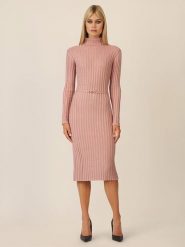 APART Sukienka dzianinowa w kolorze jasnoróżowym rozmiar: 40. Różowe sukienki damskie Apart, bez wzorów, z dzianiny, bez kołnierzyka, bez ramiączek, midi. Za 230.99 zł.