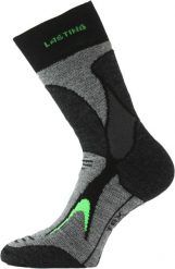 Skarpety trekkingowe z wełny merino TREX. Czarne skarpetki damskie LASTING, bez wzorów, z dzianiny. Za 89.00 zł.