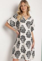 Czarna Pudełkowa Sukienka z Wiskozy Ozdobiona Geometrycznym Wzorem Emilavie. Czarne sukienki damskie Born2be, na co dzień, l, bez wzorów, z wiskozy, eleganckie, bez kołnierzyka, bez ramiączek, midi, proste. W wyprzedaży za 47.99 zł.