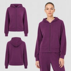 BLUZA DAMSKA DRESOWA 4F ROZPINANA Z KAPTUREM Z MODALEM KOLOR CZERWONY. Czerwone bluzy sportowe damskie 4f, l, bez wzorów, z dresówki, z kapturem. Za 147.00 zł.