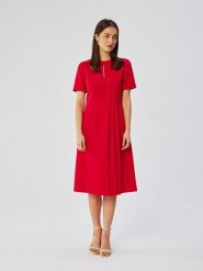Stylove Sukienka w kolorze czerwonym rozmiar: XL. Czerwone sukienki damskie Stylove, na co dzień, xl, bez wzorów, bez kołnierzyka, bez ramiączek, midi, proste. Za 127.05 zł.