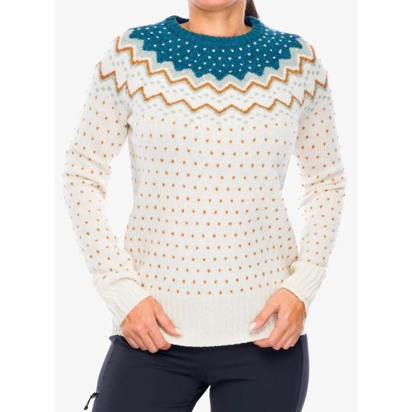 Sweter damski Fjallraven Ovik Knit Sweater. Białe swetry klasyczne damskie Fjällräven, bez kołnierzyka. Za 707.99 zł.