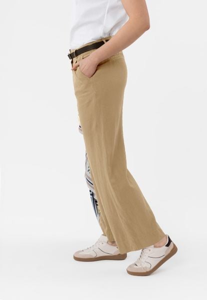 Spodnie lniane R-GITTA. Brązowe spodnie materiałowe damskie Volcano, bez wzorów, z materiału, eleganckie. Za 139.99 zł.