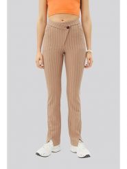 Weekday Spodnie w kolorze beżowym rozmiar: 42. Brązowe spodnie materiałowe damskie Weekday, bez wzorów, z materiału. Za 88.02 zł.