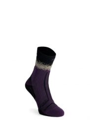 Skarpety do biegania X-Socks Trailrun Terraskin Perform Crew. Fioletowe skarpetki męskie X-Socks, bez wzorów, z dzianiny. Za 120.99 zł.