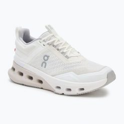 Buty treningowe damskie On Cloudnova X white/glacier. Białe obuwie treningowe damskie On, na fitness i siłownię. Za 739.99 zł.