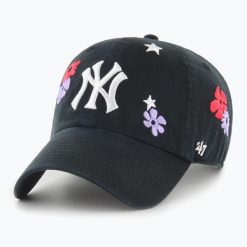 Czapka z daszkiem 47 Brand MLB New York Yankees Flora CLEAN UP. Czarne czapki męskie 47 Brand, bez wzorów. Za 139.99 zł.