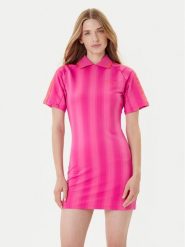 Adidas Sukienka codzienna Football Inspired Graphic JW6013 Różowy Regular Fit. Czerwone sukienki damskie Adidas, na co dzień, xs, bez wzorów, z syntetyku, bez kołnierzyka, bez ramiączek, proste. Za 179.99 zł.