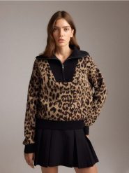 Sweter w panterkę z domieszką wełny - wielobarwny. Swetry klasyczne damskie Reserved, l, z dzianiny, bez kołnierzyka. W wyprzedaży za 119.99 zł.