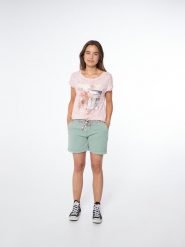 Spodenki damskie Protest PRTANNICK shorts. Zielone szorty damskie Protest, bez wzorów, z materiału, sportowe. Za 169.90 zł.