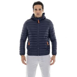 Kurtka puchowa z nylon z kaptur na co dzień. Niebieskie kurtki męskie LEONE 1947 APPAREL, bez wzorów, z nylonu, na fitness i siłownię. W wyprzedaży za 294.70 zł.