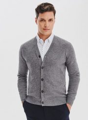 PAKO LORENTE - Męski kardigan w szarym kolorze. Szare kardigany męskie Pako Lorente, na jesień, m, bez wzorów, z bawełny, bez kołnierzyka. Za 199.99 zł.