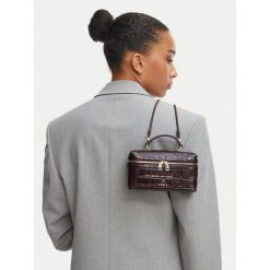 Torebka Furla. Brązowe torebki klasyczne damskie Furla, bez wzorów, bez dodatków. Za 1,039.00 zł.
