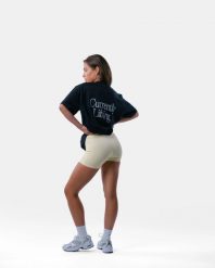 Damski oversize'owy T-shirt bawełniany – Currently Lifting – czarny. Czarne t-shirty damskie AESTHETICWOLF, m, bez wzorów, z bawełny, bez kołnierzyka. Za 159.99 zł.