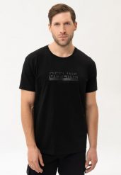 T-shirt z grubszej bawełny, Comfort Fit, T-OFTEN. Czarne t-shirty męskie Volcano, l, bez wzorów, z bawełny, bez kołnierzyka. Za 69.99 zł.