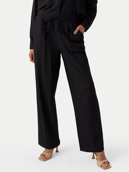 Vero Moda Spodnie materiałowe Jesmilo 10287363 Czarny Regular Fit. Czarne spodnie materiałowe damskie Vero Moda, bez wzorów, ze lnu. Za 179.99 zł.