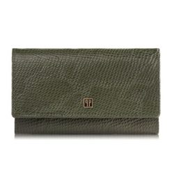 Portfel damski skórzany z imitacją wężowej skóry zielony Paolo Peruzzi T-09-GR. Zielone portfele damskie bez wzorów, ze skóry. Za 89.00 zł.
