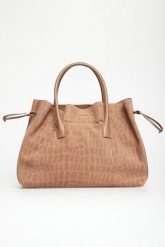 Torebka zamszowa shopper ELISABETTA FRANCHI. Shopper bag damskie Elisabetta Franchi, bez wzorów, z zamszu, zamszowe, bez dodatków. Za 3,789.00 zł.