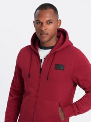 Rozpinana męska bluza dresowa z kapturem i naszywką – czerwona V3 OM-SSZP-0140 - XXL. Czerwone bluzy z kapturem męskie Ombre Clothing, m, z bawełny. W wyprzedaży za 99.99 zł.