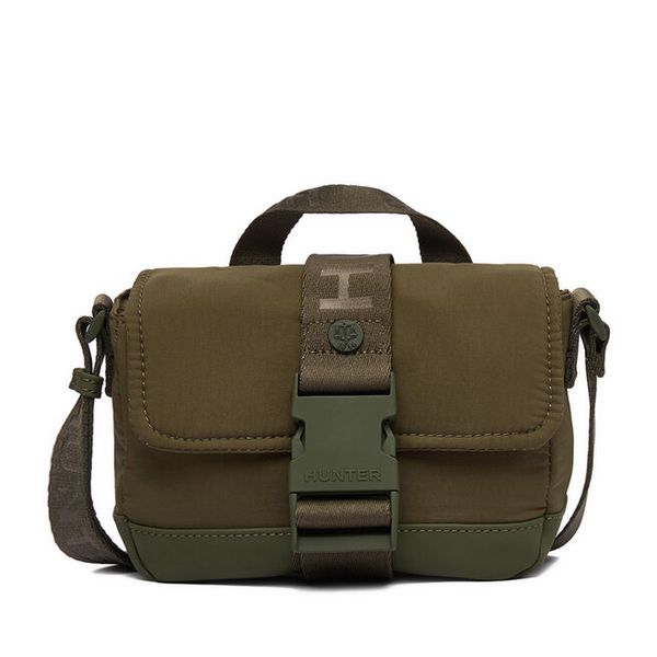 Torebka Hunter. Brązowe torebki klasyczne damskie Hunter, bez wzorów, bez dodatków. Za 129.99 zł.