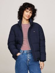TOMMY JEANS Kurtka zimowa w kolorze granatowym rozmiar: M. Niebieskie kurtki damskie Tommy Jeans, na zimę, m, bez wzorów, z jeansu, bez kaptura. Za 480.90 zł.