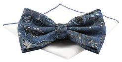 Mucha CHATTIER z Białą Poszetką - Niebieska ze Wzorem. Niebieskie krawaty i muchy męskie Chattier, bez wzorów, z poliesteru, eleganckie. Za 59.00 zł.