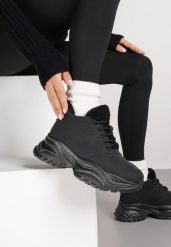 Czarne Trapery Sneakersy Vices na Platformie z Tłoczeniem Nirrise. Czarne trapery damskie Renee, z dresówki, bez obcasa, na platformie. Za 109.99 zł.