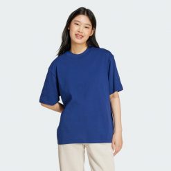 Koszulka Essentials Contemporary Logo Boyfriend. Niebieskie bluzki sportowe damskie Adidas, xl, bez kołnierzyka, bez ramiączek. Za 139.00 zł.
