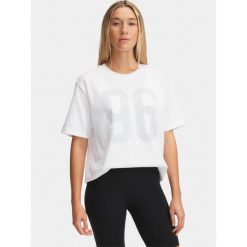 T-Shirt Damski Under Armour Koszulka Sportowa z Nadrukiem. Białe bluzki sportowe damskie Under Armour, bez kołnierzyka, bez ramiączek. Za 179.99 zł.