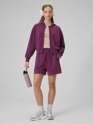 4F Spodenki dresowe z modalem damskie - fioletowe M. Czerwone szorty damskie 4f, bez wzorów, z dresówki. Za 129.99 zł.