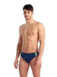 Arena Kąpielówki w kolorze granatowym ze wzorem rozmiar: 6. Niebieskie kąpielówki męskie Arena, bez wzorów, z materiału. Za 100.28 zł.