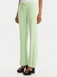 Juicy Couture Spodnie dresowe Tina JCWBJ126327 Zielony Straight Leg. Zielone spodnie dresowe damskie Juicy Couture, m, bez wzorów, z dresówki. Za 399.99 zł.