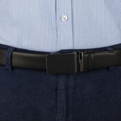 Pasek męski skórzany 3,5 cm klamra automatyczna Beltimore czarny 02-556 : Kolory - czarny, Rozmiar pasków - r.120-135 cm. Czarne paski męskie bez wzorów, ze skóry, wizytowe. Za 64.99 zł.