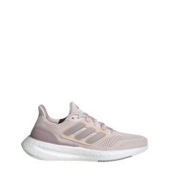 Buty Pureboost 23. Brązowe obuwie do biegania damskie Adidas. W wyprzedaży za 519.20 zł.