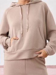 Bluza hoodie soft touch - kremowy. Białe bluzy bez kaptura damskie Sinsay, l, z dzianiny. Za 59.99 zł.