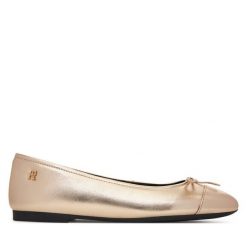 Baleriny Tommy Hilfiger. Żółte baleriny damskie Tommy Hilfiger, bez wzorów, bez obcasa. Za 299.99 zł.